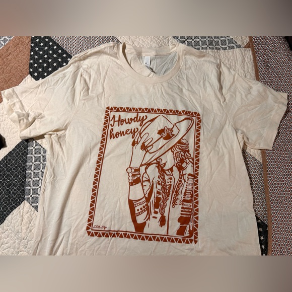 Howdy honey western graphic tee with burnt orange lettering - Picture 2 of 2